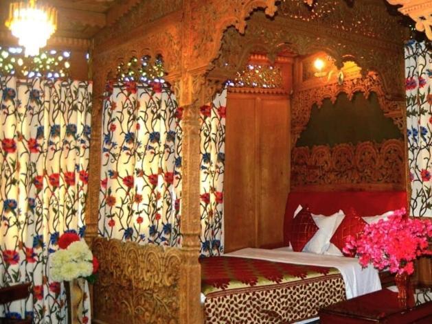 New Lakes Crown Group Of Houseboats Srīnagar 部屋 写真